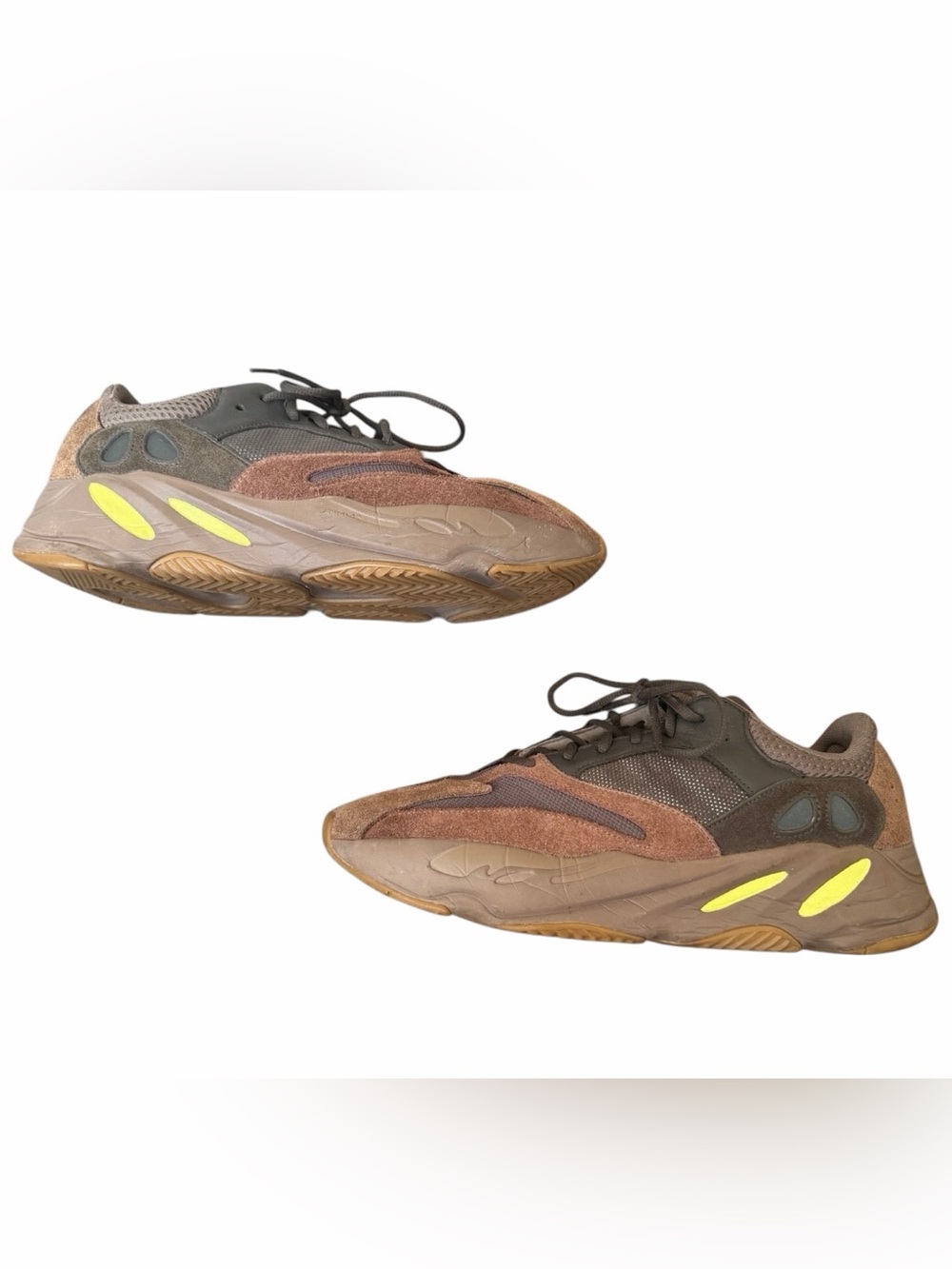 Adidas Yeezy Boost 700 Mauves Size 14